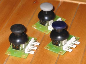 Mini joystick, capteur m&eacute;canique de mouvement sur deux axes.